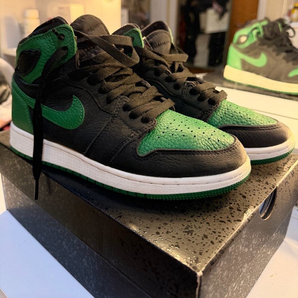 JORDAN 1 RETRO HIGH PINE GREEN